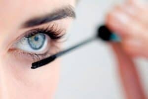 The Best Natural Mascara for Every Kind of Clean Beauty Lover in 2021 17 The Best Natural Mascara for Every Kind of Clean Beauty Lover in 2021