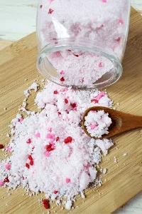 These DIY bath salts for relaxation are great for gifts, a fun craft, or to simply help you unwind after a long day! Only made with natural ingredients.  #diynaturalproducts #diybathsalts #diybathsoak #essentialoils