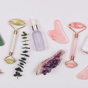 jade vs. rose quartz rollers