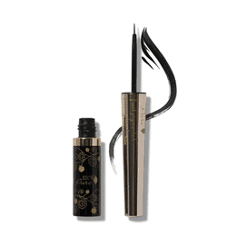 15 Organic Eyeliner Products that Won’t Irritate Sensitive Eyes 13 100 percent pure liquid liner