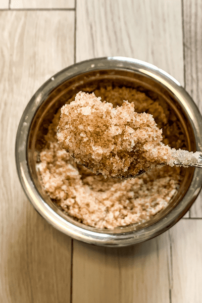 Decadent DIY Peppermint Mocha Sugar Scrub (With or Without Coffee Grounds!) 6 sugar scrub for hands