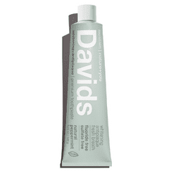 7 Best Natural Toothpaste Options for a Cleaner Mouth 7 best natural toothpaste 4
