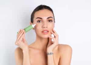 11 Of the Best Natural Concealers that Will Hide Anything