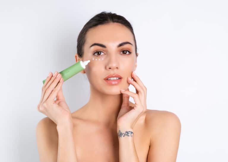 11 Of the Best Natural Concealers that Will Hide Anything