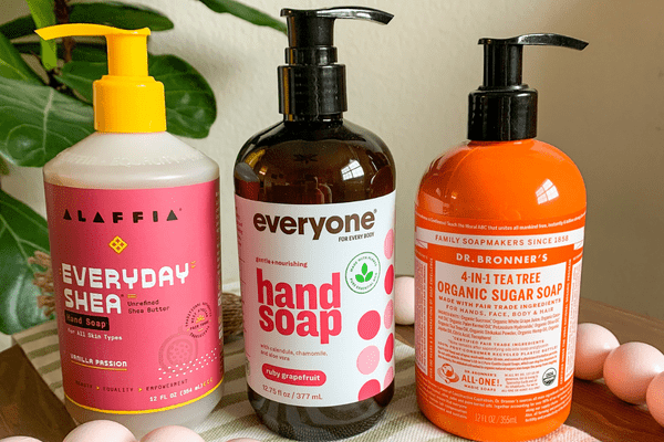 Top 9 Best Natural Hand Soaps (And Which Ones to Avoid!) 16 nontoxic hand soap