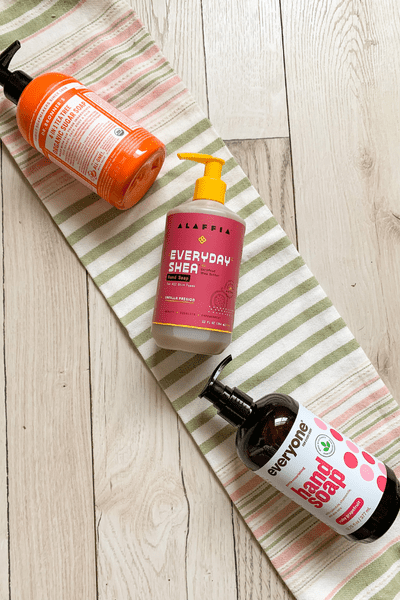 Top 9 Best Natural Hand Soaps (And Which Ones to Avoid!) 15 safe hand soap