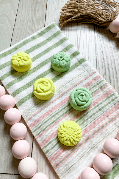 Easy DIY Shower Steamers Recipe with 5 Aromatherapy Options 4 diy shower steamers4