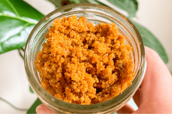 brightening sugar scrub