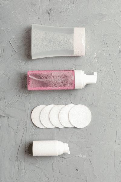 Micellar Water Vs. Toner: Which is Best for Your Skin Care Routine? 4 facial cleansing routine
