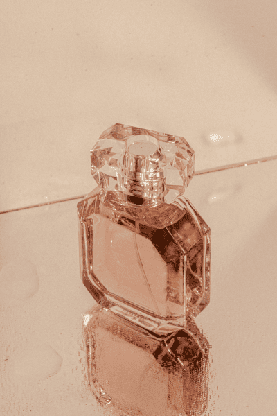 13 Non-Toxic Perfume Brands That Redefine Fragrance Safety 16 non toxic perfume 4