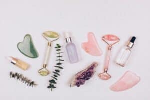 Jade vs. Rose Quartz Roller Benefits | Which One Should You Buy?