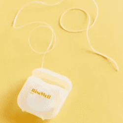 9 Non-Toxic Dental Floss Options with No PFAS! 5 risewell scrubby floss