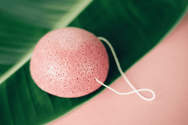 5 Konjac Sponge Benefits (What It Is and Why You Need It) 6 pink konjac sponge